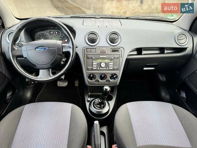 Форд Фьюжн 2008 в Луцке на Automoto.ua Черный Форд Фьюжн, объемом двигателя 1.4 л и пробегом 134 тыс. км за 5500 $, фото 6 на Automoto.ua