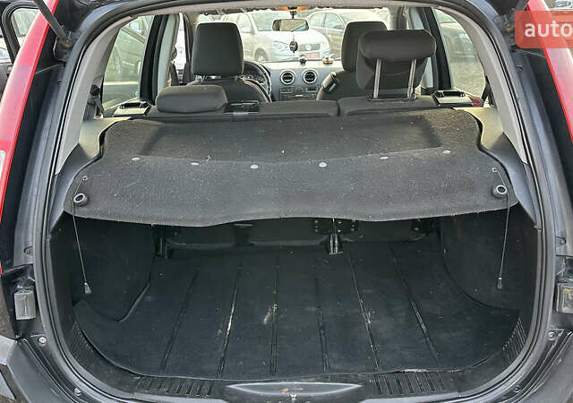 Чорний Форд Фьюжен, об'ємом двигуна 1.4 л та пробігом 193 тис. км за 4800 $, фото 12 на Automoto.ua