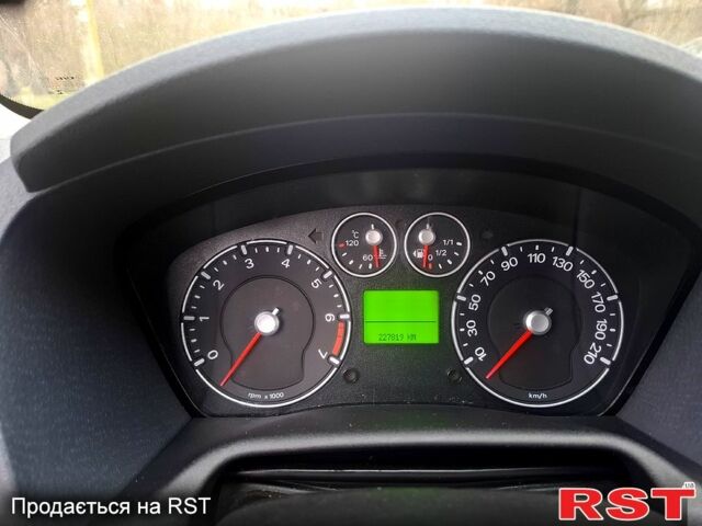 Черный Форд Фьюжн, объемом двигателя 1.4 л и пробегом 218 тыс. км за 5000 $, фото 7 на Automoto.ua