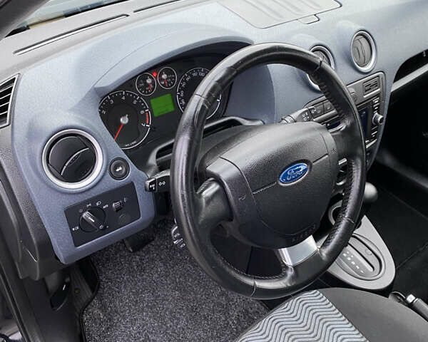 Черный Форд Фьюжн, объемом двигателя 1.6 л и пробегом 193 тыс. км за 6900 $, фото 29 на Automoto.ua