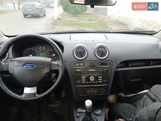 Черный Форд Фьюжн, объемом двигателя 1.6 л и пробегом 180 тыс. км за 4550 $, фото 13 на Automoto.ua
