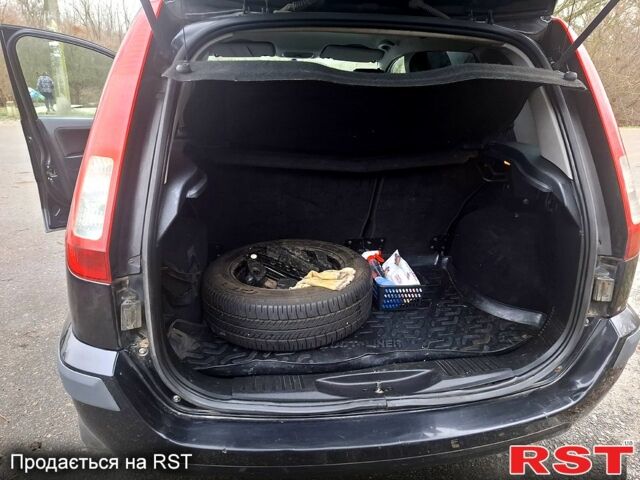 Черный Форд Фьюжн, объемом двигателя 1.4 л и пробегом 218 тыс. км за 5000 $, фото 9 на Automoto.ua