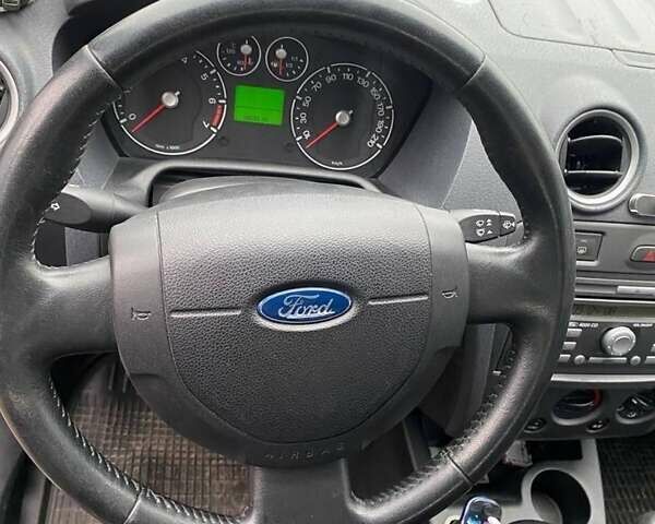 Чорний Форд Фьюжен, об'ємом двигуна 1.4 л та пробігом 101 тис. км за 4350 $, фото 5 на Automoto.ua