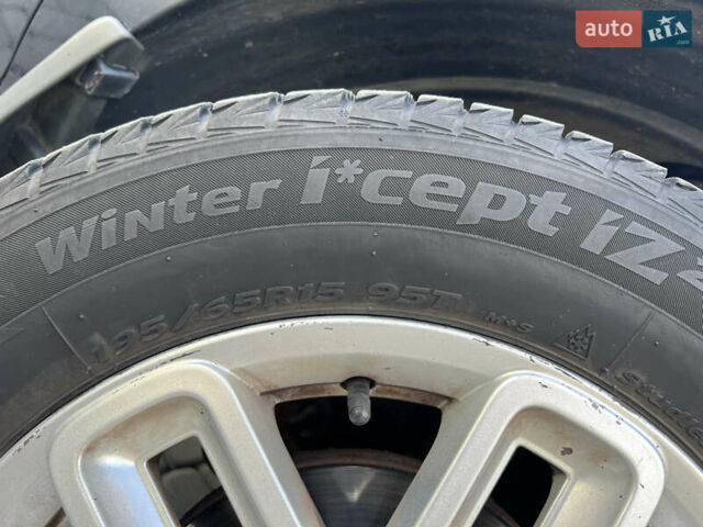 Чорний Форд Фьюжен, об'ємом двигуна 1.4 л та пробігом 255 тис. км за 5200 $, фото 7 на Automoto.ua