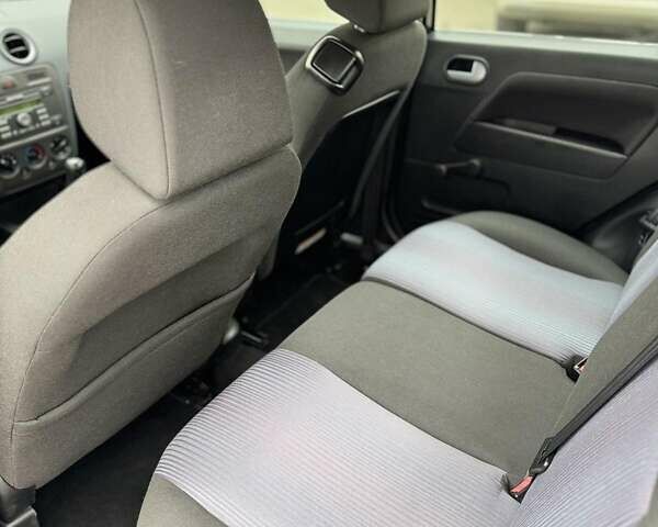 Чорний Форд Фьюжен, об'ємом двигуна 1.4 л та пробігом 134 тис. км за 5600 $, фото 10 на Automoto.ua