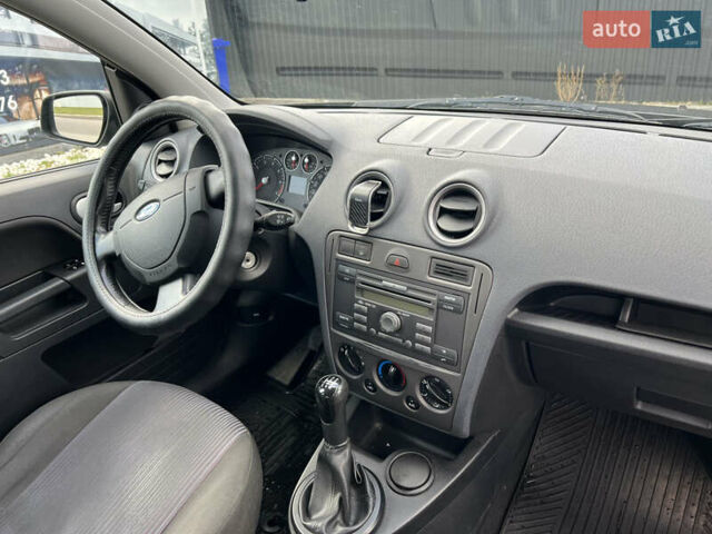 Чорний Форд Фьюжен, об'ємом двигуна 1.4 л та пробігом 255 тис. км за 5200 $, фото 5 на Automoto.ua