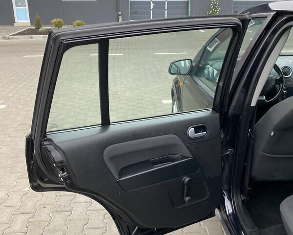 Черный Форд Фьюжн, объемом двигателя 1.6 л и пробегом 193 тыс. км за 6900 $, фото 32 на Automoto.ua