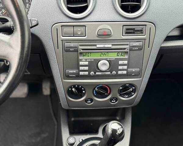 Чорний Форд Фьюжен, об'ємом двигуна 1.4 л та пробігом 134 тис. км за 5600 $, фото 8 на Automoto.ua