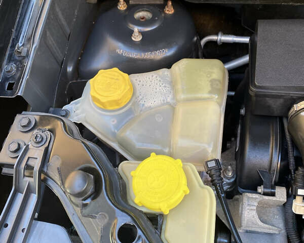 Черный Форд Фьюжн, объемом двигателя 1.6 л и пробегом 160 тыс. км за 7400 $, фото 9 на Automoto.ua