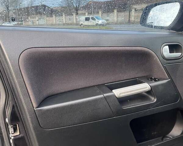 Черный Форд Фьюжн, объемом двигателя 1.6 л и пробегом 215 тыс. км за 4499 $, фото 10 на Automoto.ua