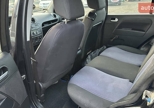 Чорний Форд Фьюжен, об'ємом двигуна 1.4 л та пробігом 193 тис. км за 4800 $, фото 11 на Automoto.ua