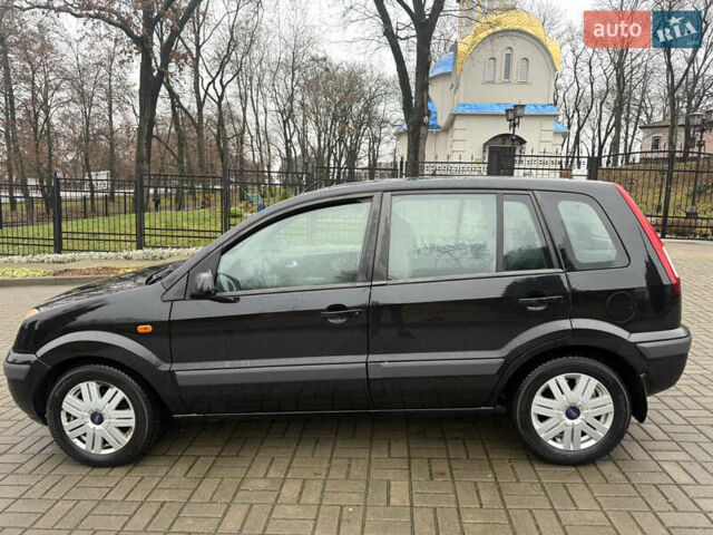 Черный Форд Фьюжн, объемом двигателя 1.6 л и пробегом 147 тыс. км за 4300 $, фото 6 на Automoto.ua