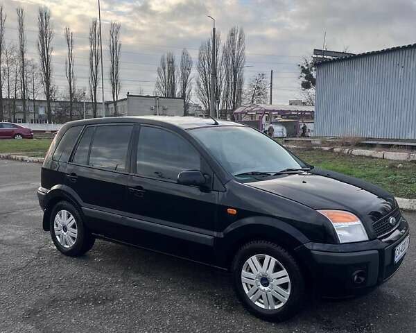 Черный Форд Фьюжн, объемом двигателя 1.6 л и пробегом 215 тыс. км за 4499 $, фото 8 на Automoto.ua