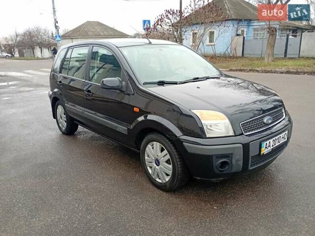 Черный Форд Фьюжн, объемом двигателя 1.6 л и пробегом 180 тыс. км за 4550 $, фото 3 на Automoto.ua