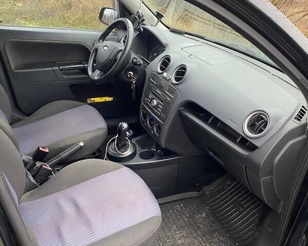 Чорний Форд Фьюжен, об'ємом двигуна 1.4 л та пробігом 101 тис. км за 4350 $, фото 3 на Automoto.ua