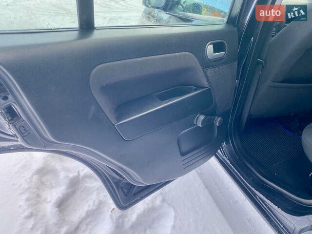 Чорний Форд Фьюжен, об'ємом двигуна 1.4 л та пробігом 193 тис. км за 4350 $, фото 19 на Automoto.ua