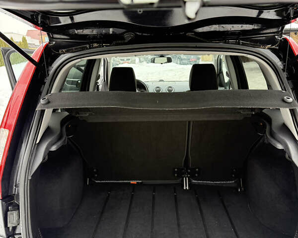 Чорний Форд Фьюжен, об'ємом двигуна 1.6 л та пробігом 197 тис. км за 6200 $, фото 13 на Automoto.ua