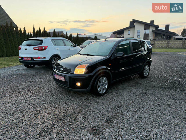 Чорний Форд Фьюжен, об'ємом двигуна 1.6 л та пробігом 187 тис. км за 6200 $, фото 4 на Automoto.ua