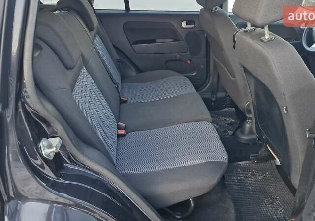 Чорний Форд Фьюжен, об'ємом двигуна 1.4 л та пробігом 198 тис. км за 5550 $, фото 25 на Automoto.ua