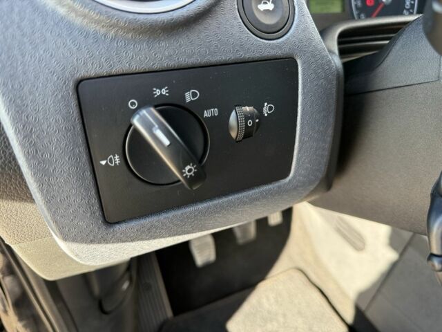 Чорний Форд Фьюжен, об'ємом двигуна 1.4 л та пробігом 174 тис. км за 6000 $, фото 10 на Automoto.ua