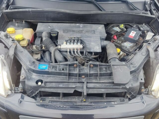 Чорний Форд Фьюжен, об'ємом двигуна 1.4 л та пробігом 280 тис. км за 5000 $, фото 5 на Automoto.ua