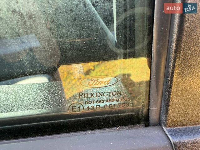 Чорний Форд Фьюжен, об'ємом двигуна 1.4 л та пробігом 174 тис. км за 6000 $, фото 86 на Automoto.ua