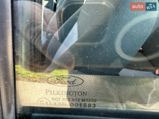 Чорний Форд Фьюжен, об'ємом двигуна 1.4 л та пробігом 174 тис. км за 6000 $, фото 80 на Automoto.ua