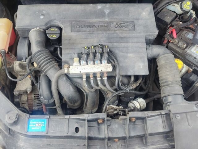 Чорний Форд Фьюжен, об'ємом двигуна 1.4 л та пробігом 280 тис. км за 5000 $, фото 6 на Automoto.ua