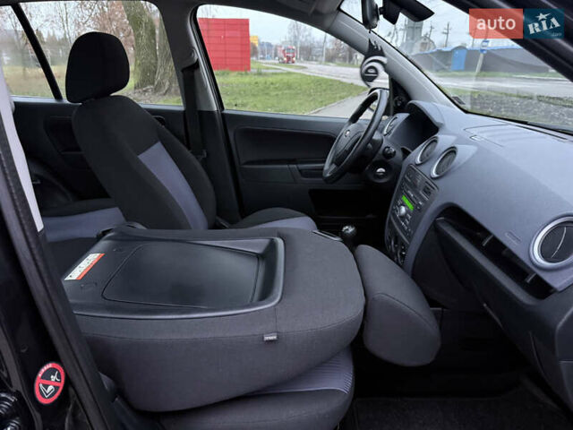 Черный Форд Фьюжн, объемом двигателя 1.4 л и пробегом 174 тыс. км за 6000 $, фото 40 на Automoto.ua