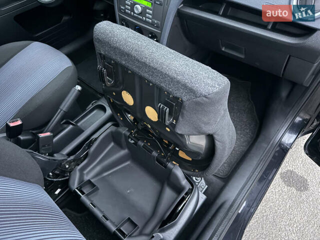 Черный Форд Фьюжн, объемом двигателя 1.4 л и пробегом 174 тыс. км за 6000 $, фото 39 на Automoto.ua