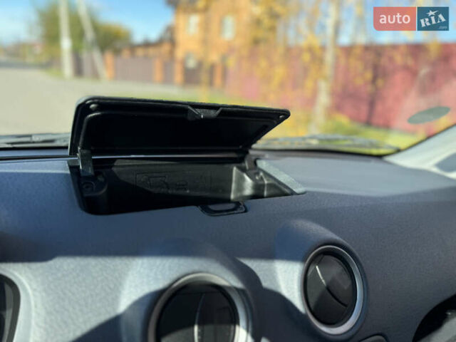 Чорний Форд Фьюжен, об'ємом двигуна 1.4 л та пробігом 174 тис. км за 6000 $, фото 34 на Automoto.ua