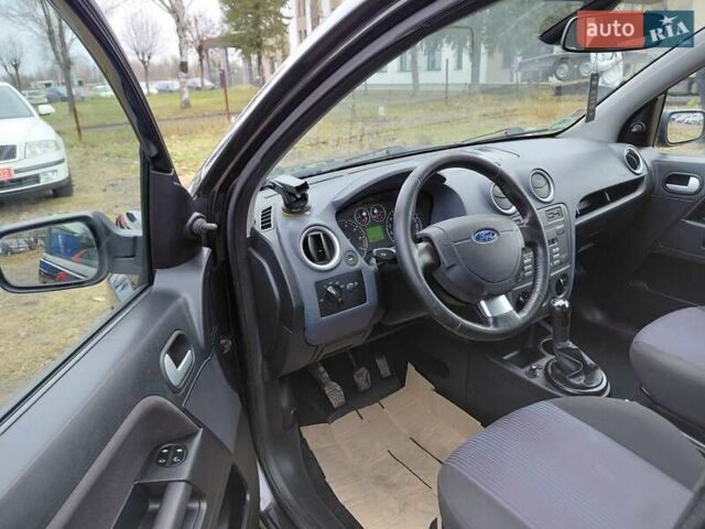 Чорний Форд Фьюжен, об'ємом двигуна 1.6 л та пробігом 168 тис. км за 4900 $, фото 6 на Automoto.ua