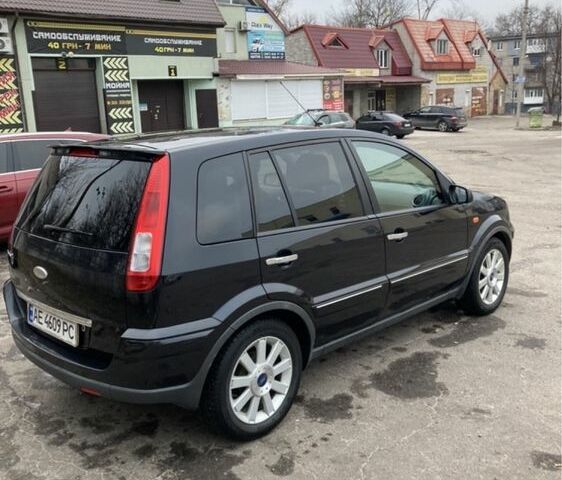 Чорний Форд Фьюжен, об'ємом двигуна 1.6 л та пробігом 215 тис. км за 6000 $, фото 2 на Automoto.ua