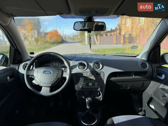 Чорний Форд Фьюжен, об'ємом двигуна 1.4 л та пробігом 174 тис. км за 6000 $, фото 22 на Automoto.ua