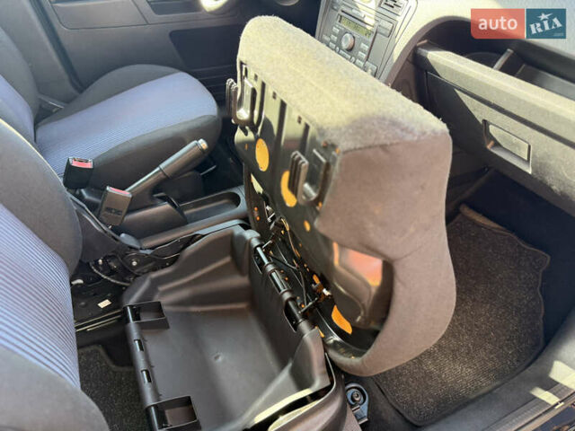 Чорний Форд Фьюжен, об'ємом двигуна 1.4 л та пробігом 174 тис. км за 6000 $, фото 48 на Automoto.ua