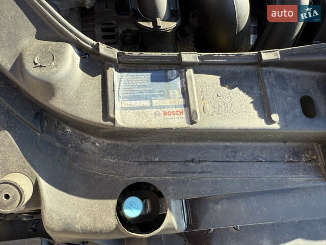 Чорний Форд Фьюжен, об'ємом двигуна 1.4 л та пробігом 174 тис. км за 6000 $, фото 74 на Automoto.ua