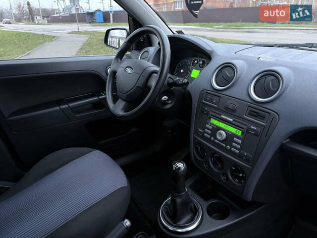 Черный Форд Фьюжн, объемом двигателя 1.4 л и пробегом 174 тыс. км за 6000 $, фото 34 на Automoto.ua