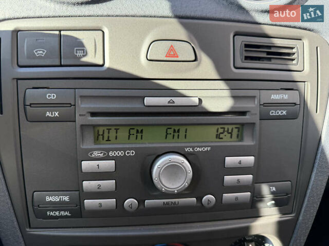 Чорний Форд Фьюжен, об'ємом двигуна 1.4 л та пробігом 174 тис. км за 6000 $, фото 37 на Automoto.ua
