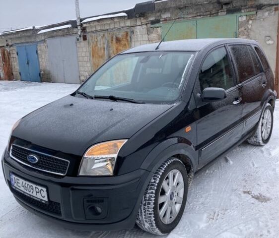 Чорний Форд Фьюжен, об'ємом двигуна 1.6 л та пробігом 215 тис. км за 6000 $, фото 19 на Automoto.ua