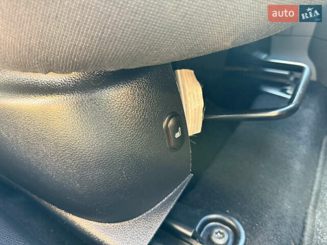 Чорний Форд Фьюжен, об'ємом двигуна 1.4 л та пробігом 174 тис. км за 6000 $, фото 43 на Automoto.ua