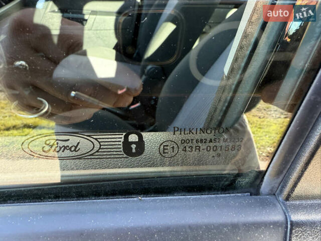 Чорний Форд Фьюжен, об'ємом двигуна 1.4 л та пробігом 174 тис. км за 6000 $, фото 79 на Automoto.ua