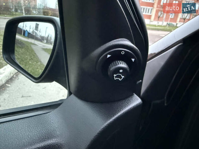 Черный Форд Фьюжн, объемом двигателя 1.4 л и пробегом 174 тыс. км за 6000 $, фото 20 на Automoto.ua