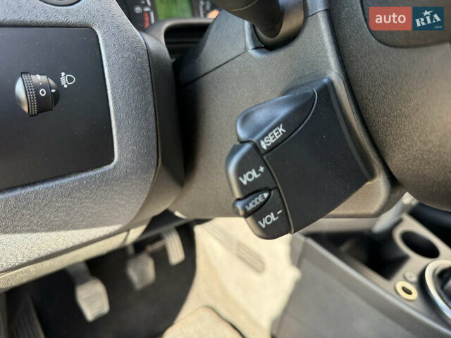 Чорний Форд Фьюжен, об'ємом двигуна 1.4 л та пробігом 174 тис. км за 6000 $, фото 28 на Automoto.ua