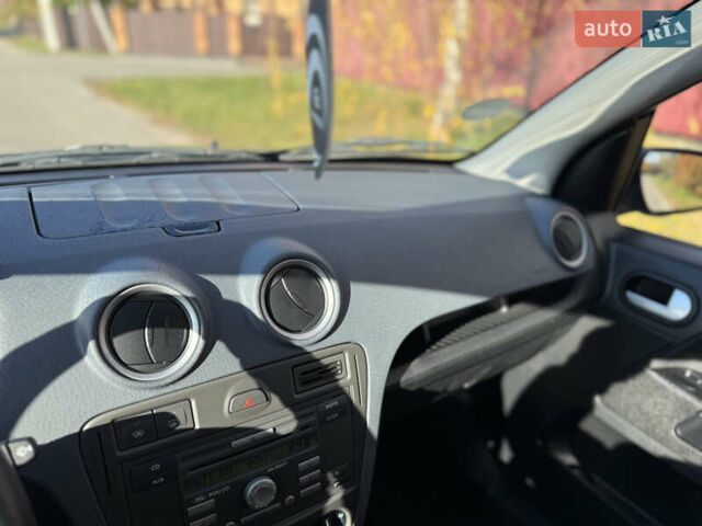 Чорний Форд Фьюжен, об'ємом двигуна 1.4 л та пробігом 174 тис. км за 6000 $, фото 33 на Automoto.ua