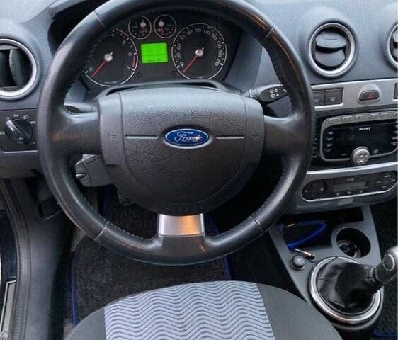 Чорний Форд Фьюжен, об'ємом двигуна 1.6 л та пробігом 215 тис. км за 6000 $, фото 14 на Automoto.ua