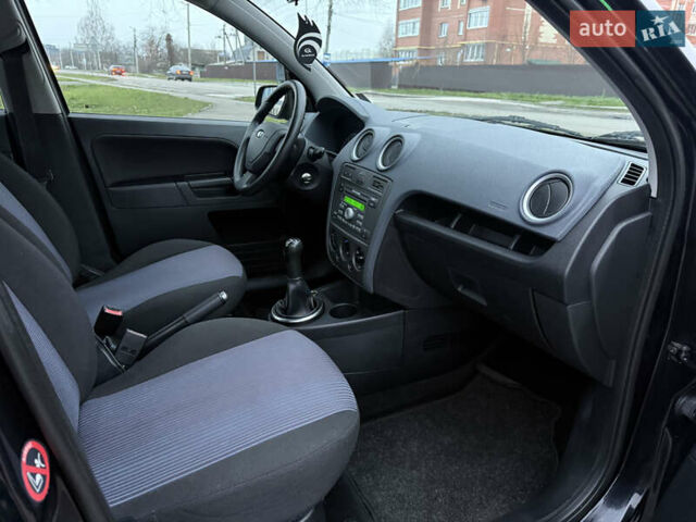 Черный Форд Фьюжн, объемом двигателя 1.4 л и пробегом 174 тыс. км за 6000 $, фото 33 на Automoto.ua