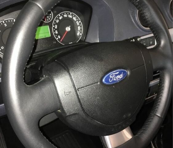 Чорний Форд Фьюжен, об'ємом двигуна 1.6 л та пробігом 215 тис. км за 6000 $, фото 20 на Automoto.ua