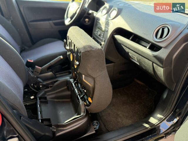 Чорний Форд Фьюжен, об'ємом двигуна 1.4 л та пробігом 174 тис. км за 6000 $, фото 47 на Automoto.ua