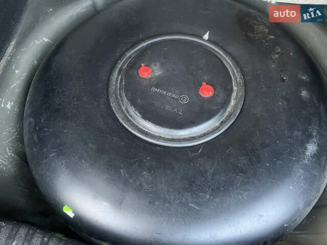 Черный Форд Фьюжн, объемом двигателя 1.6 л и пробегом 142 тыс. км за 6200 $, фото 16 на Automoto.ua