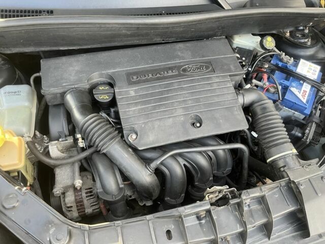 Чорний Форд Фьюжен, об'ємом двигуна 1.6 л та пробігом 198 тис. км за 5700 $, фото 20 на Automoto.ua